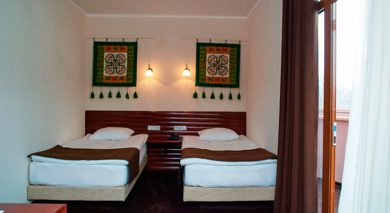 Green City Hotel Bishkek Exterior photo