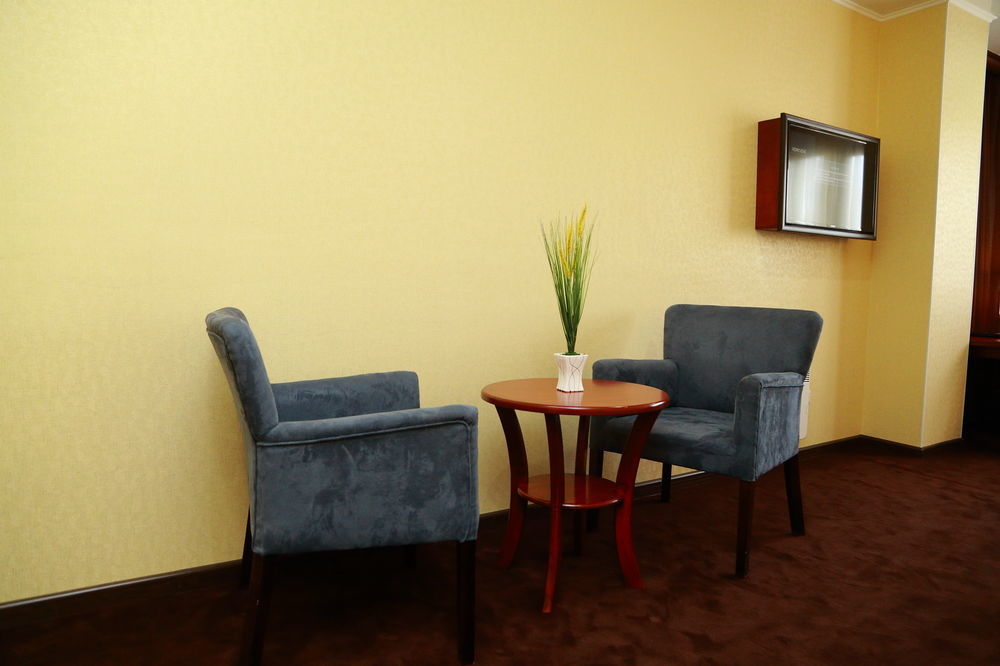 Green City Hotel Bishkek Exterior photo