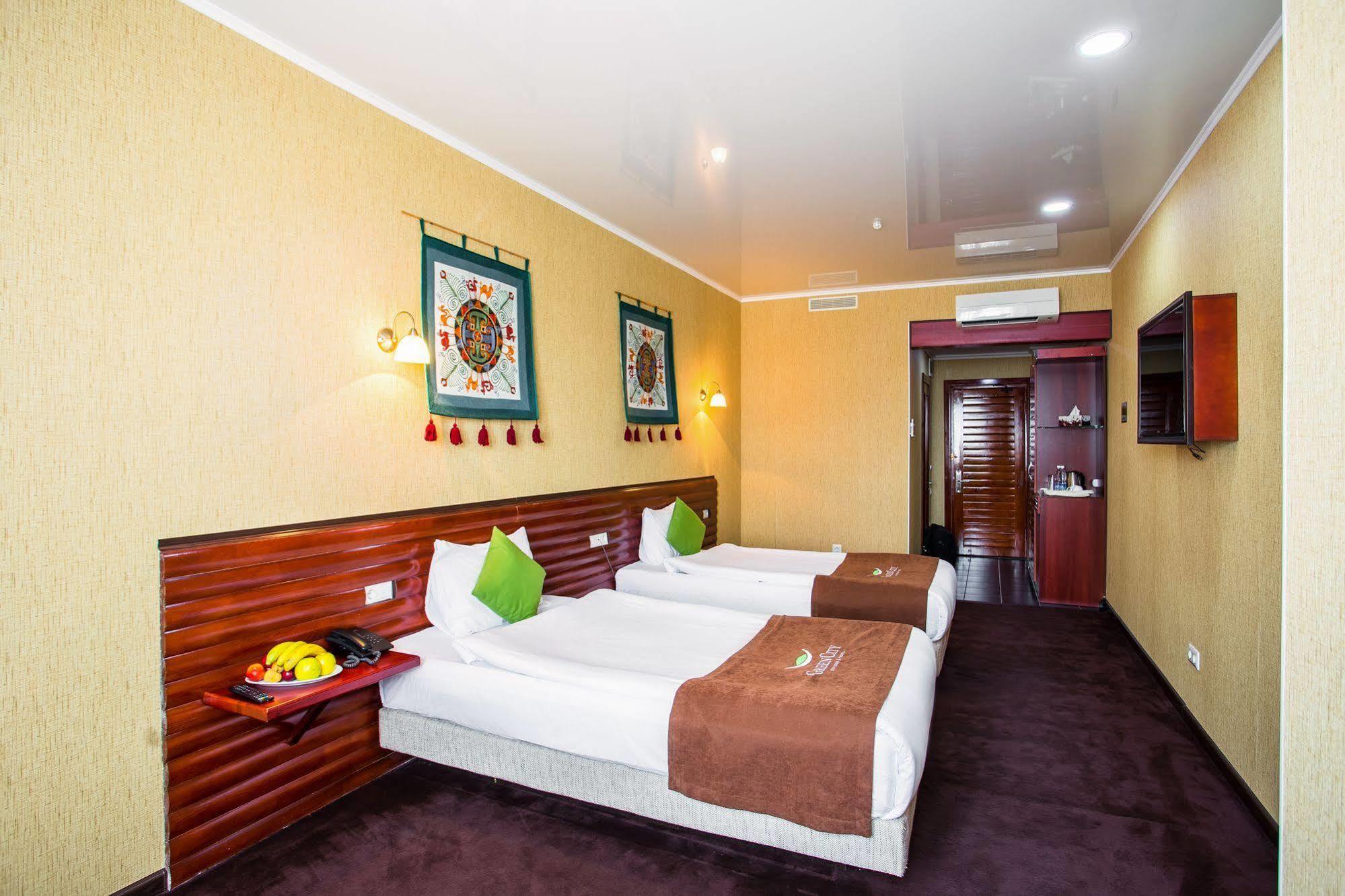 Green City Hotel Bishkek Exterior photo